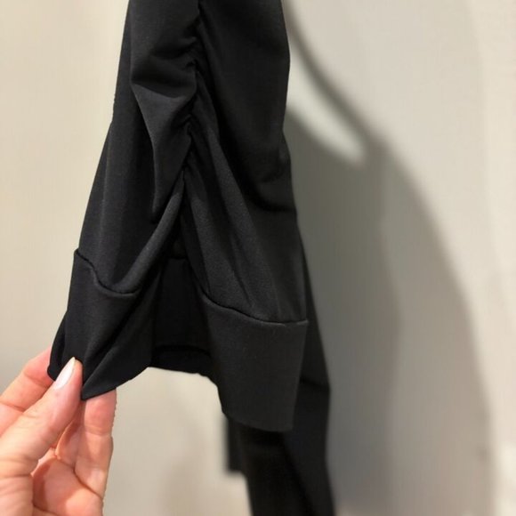 ING Ruched Short Sleeves, Round Neck Pullover Black Top, sz 1X - Picture 5 of 5